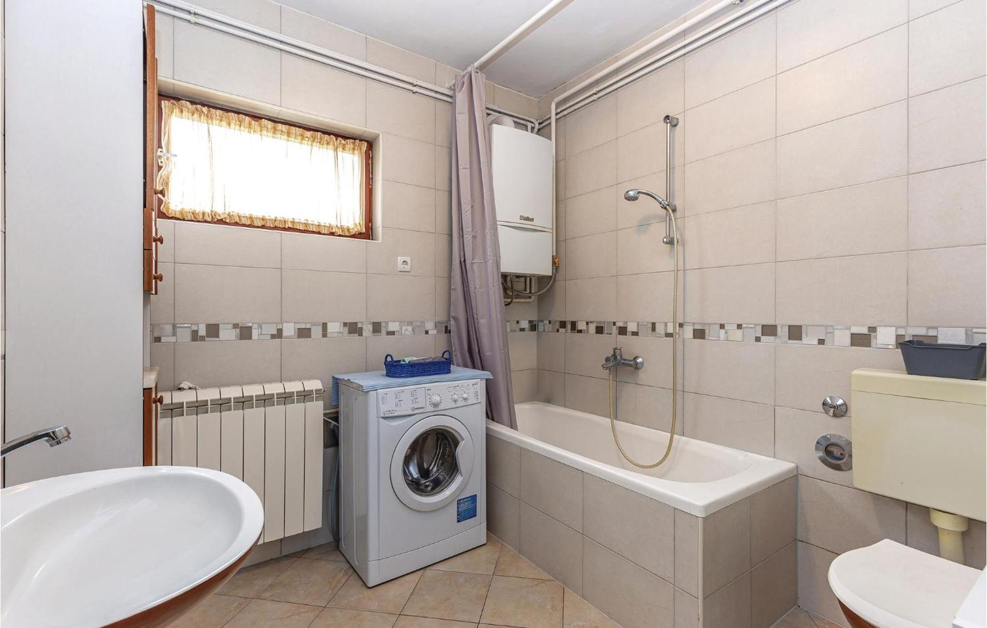 Amazing Apartment In Rijeka With Wifi 外观 照片